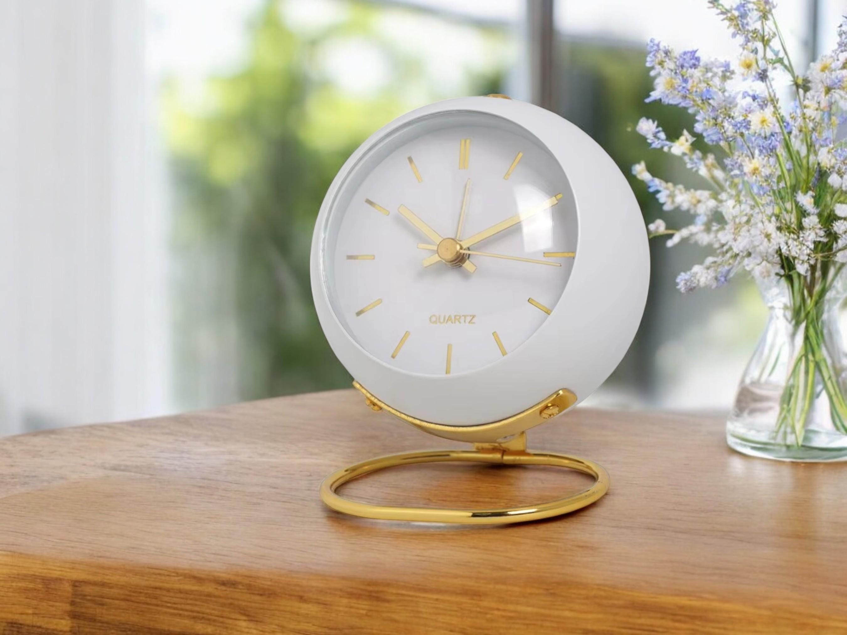 Minimalist Alarm Clock, Luminous Metal Desk Clock, Modern Bedside Table Decor