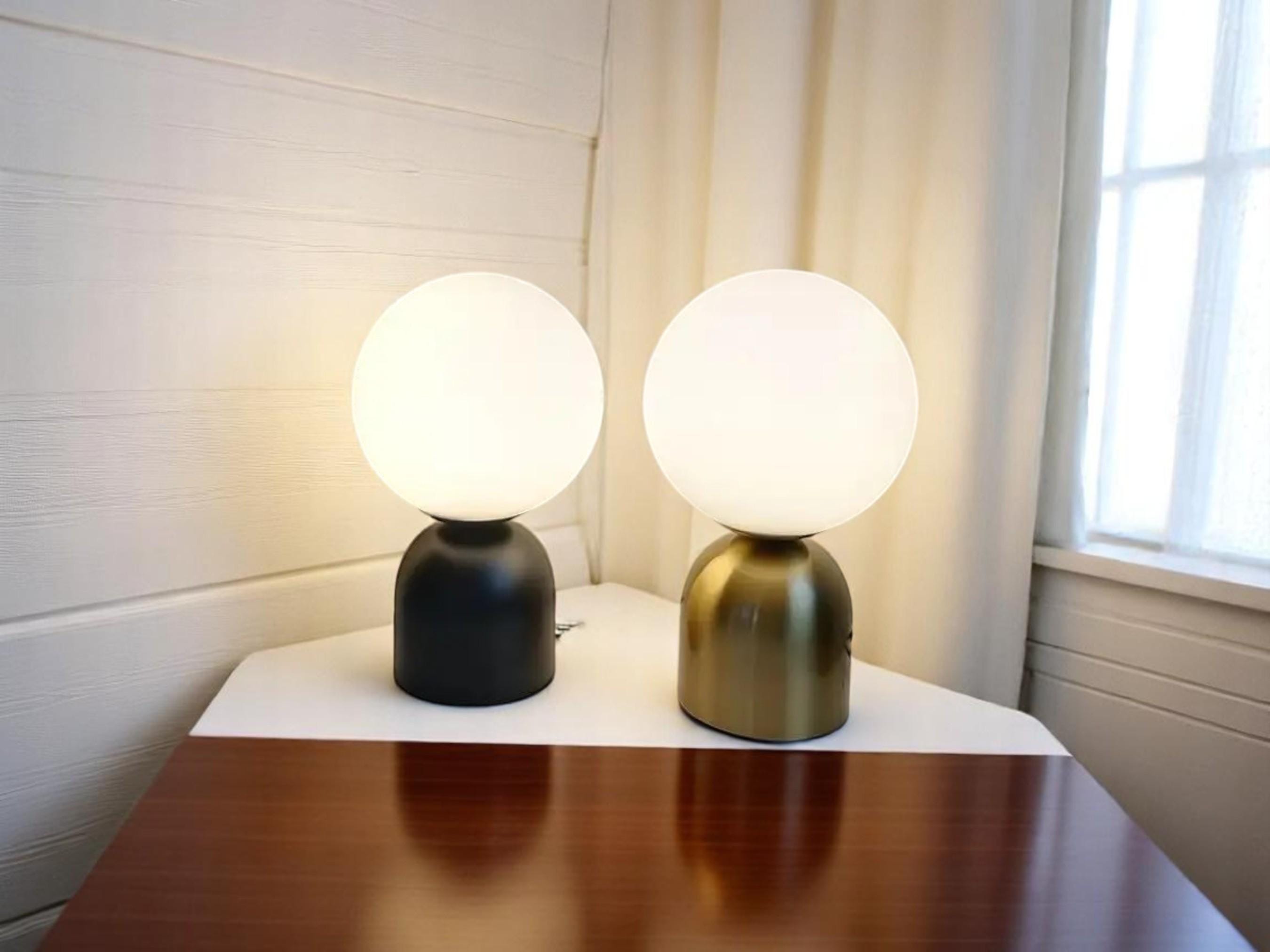 Nordic Brass Table Lamp, Minimalist Ball Desk Light, Modern Lighting for Bedroom